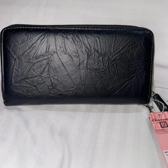 STONE MOUNTAIN LEATHER BONDED WRINKLED NANCY PHONE /WALLET WRISTLET BLACK - Picture 4 of 9